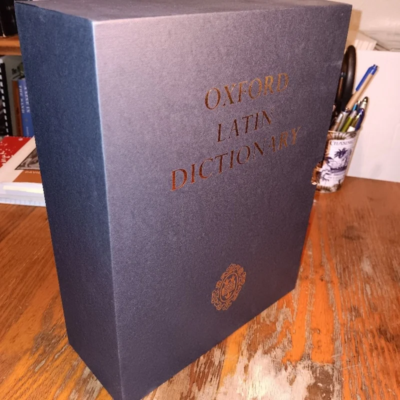 Oxford Latin Dictionary in 2 volume set in slip box 2016 by Oxford
