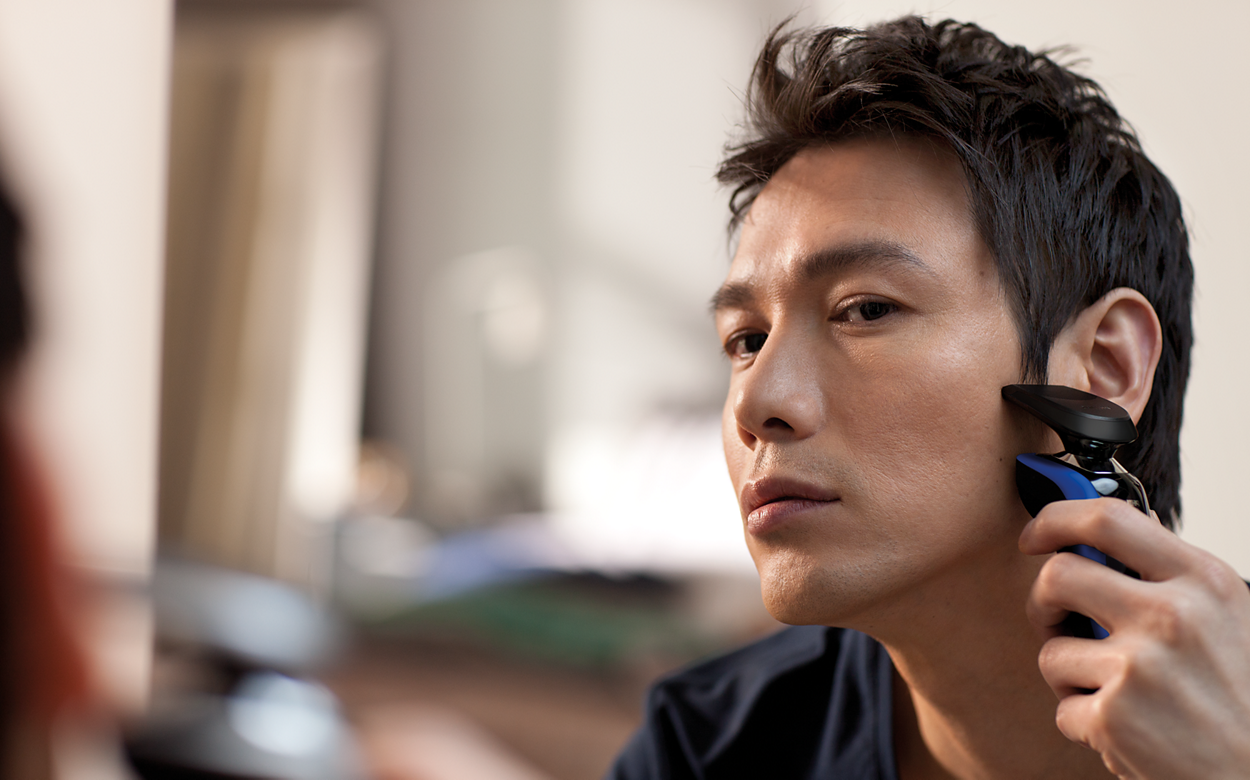 Shaver series 9000 ウェット＆ドライ電気シェーバー S9185/45 | Philips