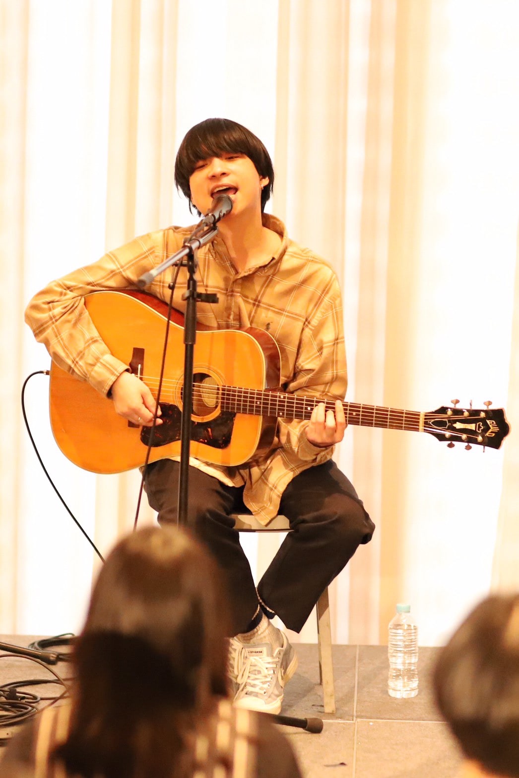 クリープハイプ尾崎世界観、弾き語りイベントで親密さ伝わる「歌」を