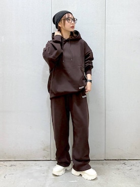 スウェット（ブラウン系）を使った「セットアップ」の人気ファッション