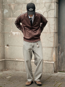 FRED PERRYのジャージ（ブラウン系）を使ったメンズ人気ファッション