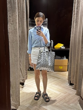 BAO BAO ISSEY MIYAKEのショルダーバッグ（シルバー系）を使った人気