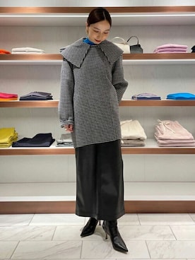 ウールビーバーメルトン ビッグカラーコートを使った人気ファッション