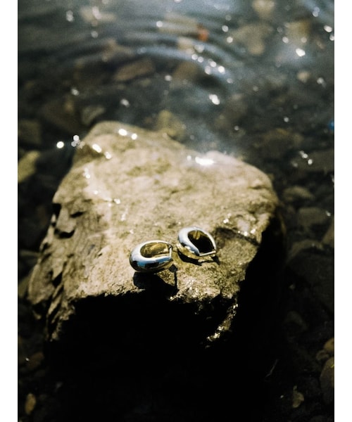 Llife（ライフ）の「Llife PEBBLE PIERCE（ピアス（両耳用））」 - WEAR