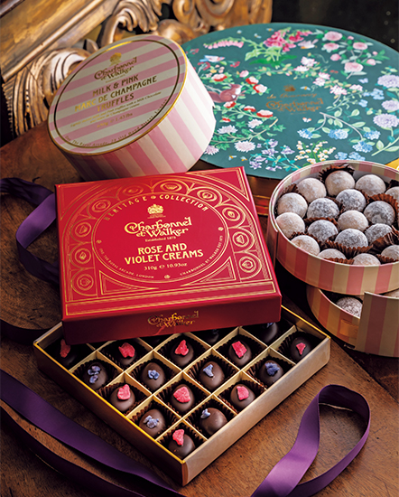 エリザベス2世が愛したバラとスミレのチョコレート「シャボネル エ