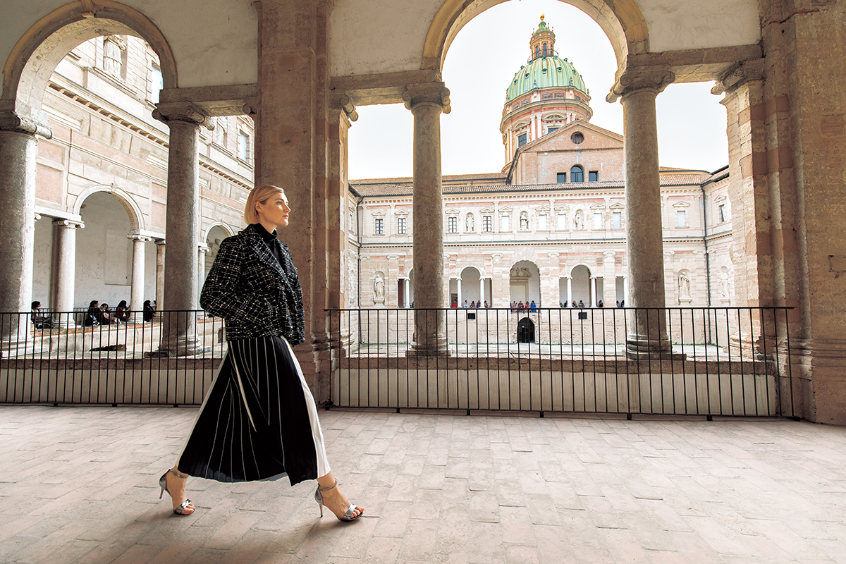 マリナ リナルディ］躍動するエレガンス ブランド発祥の地、イタリア