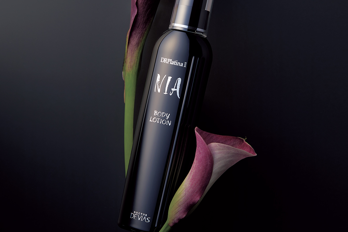 圧倒的な保湿力でボディを包む「ドクターデヴィアス」の全身に使える高