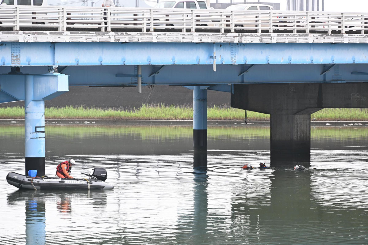 高知市の新国分川橋から「人が飛び降りた」と119番通報 警察や消防