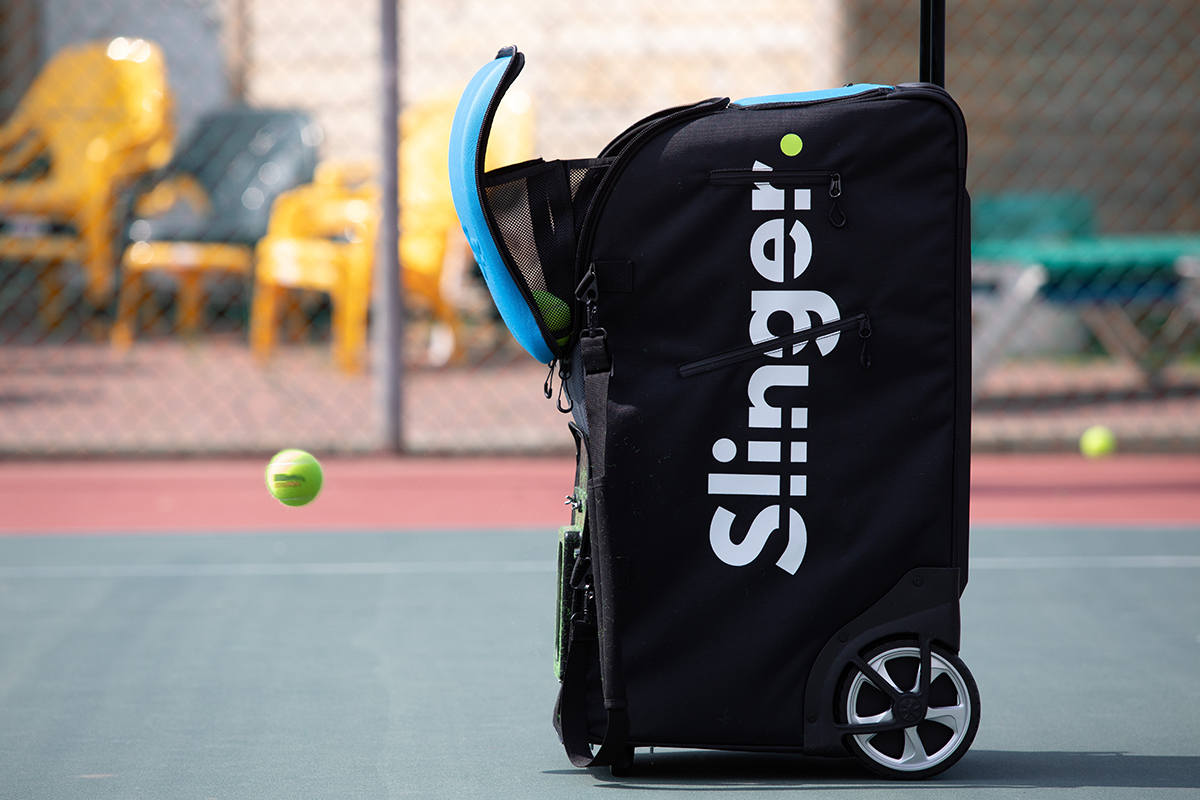 Slinger Bag(スリンガーバッグ)＞大人気の「球出しバッグ」が今なら