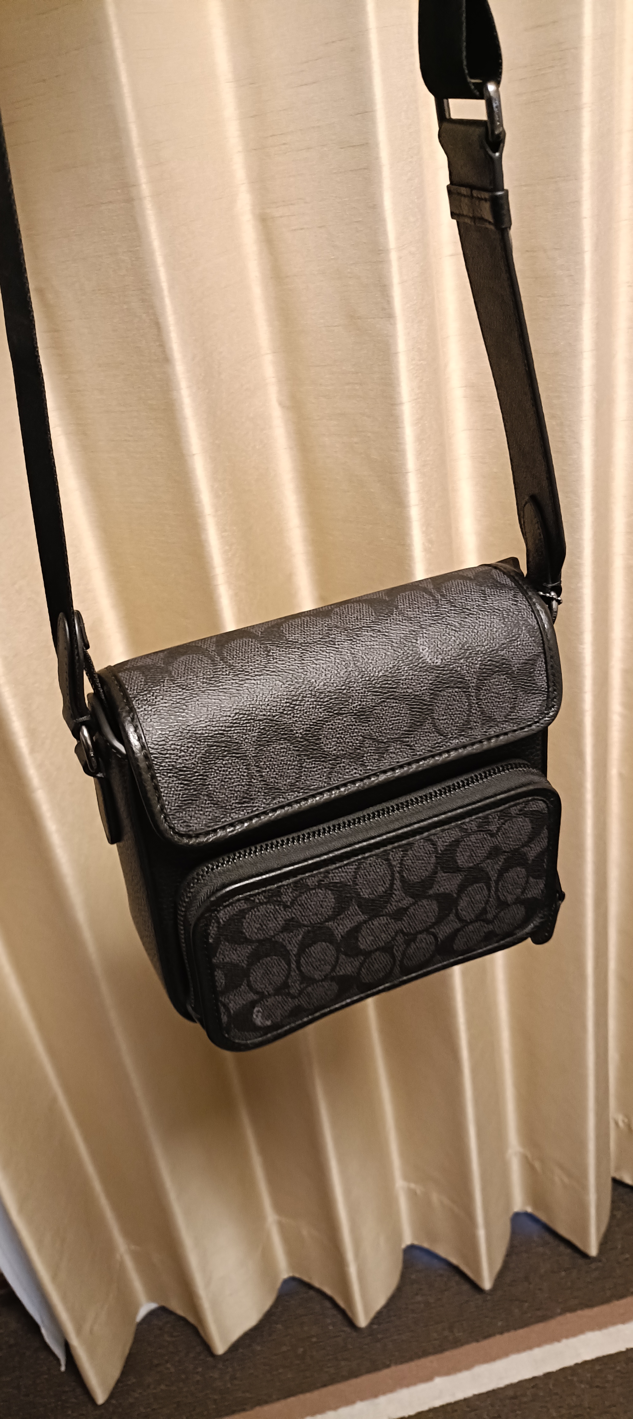 公式】コーチアウトレット | サリバン フラップ クロスボディ バッグ