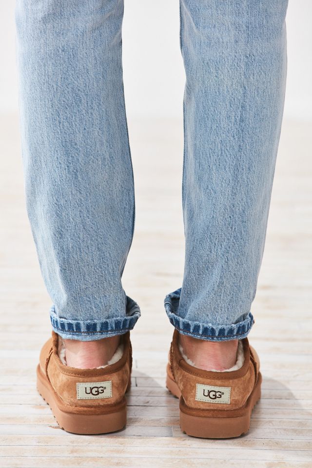 UGG Classic Slipper | Urban Outfitters