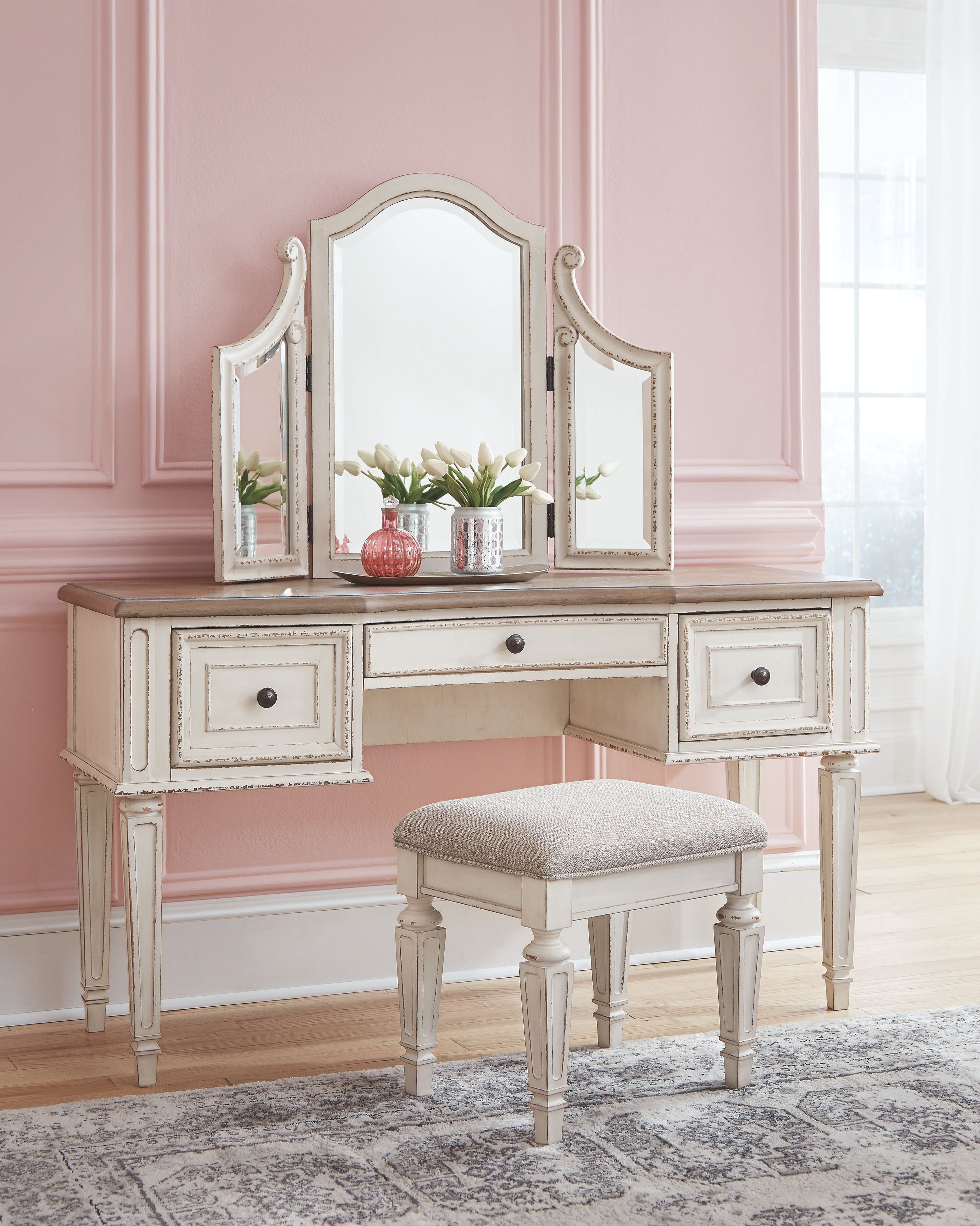 Signature Design by Ashley Bedroom Realyn Vanity and Mirror with
