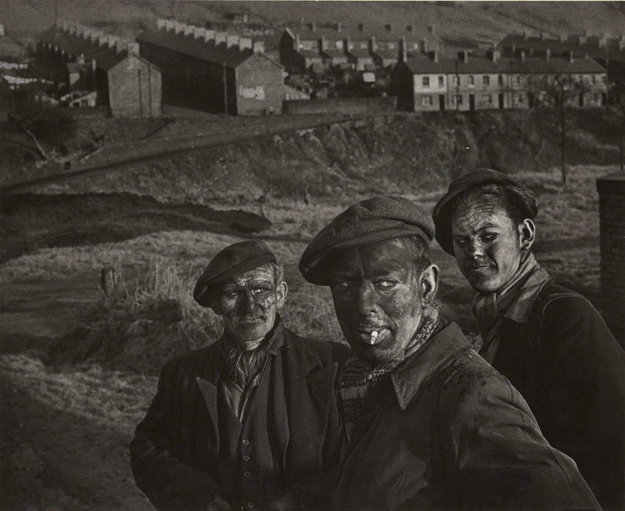 ジャーナリズムの原点、ユージン・スミスの回顧展「生誕100年 ユージン