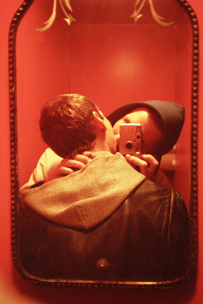 ライアン・マッギンレー、日本で2年ぶりの個展「MY NY」 | NEWS | IMA