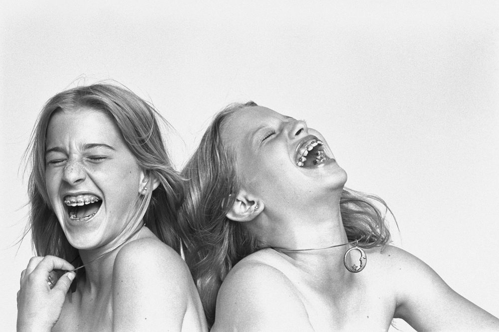 コム デ ギャルソン1988秋冬キャンペーンがポスターになって、ドーバー