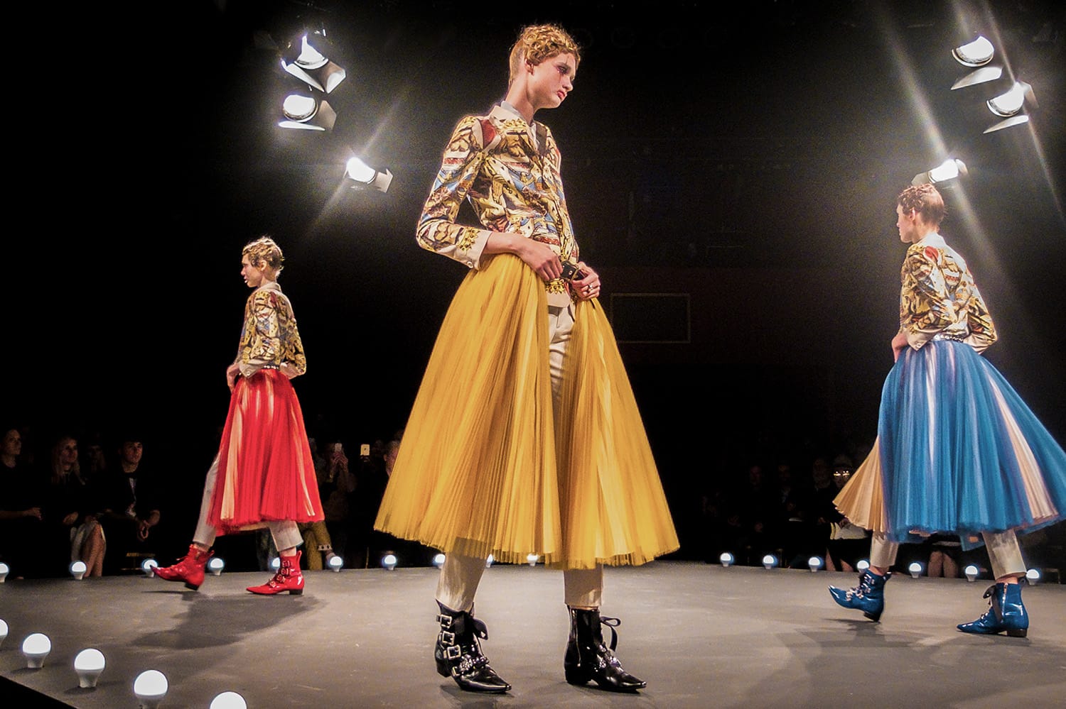 アンダーカバーのショーを捉えた写真集『RECORD.』発刊 高橋盾、WATARU