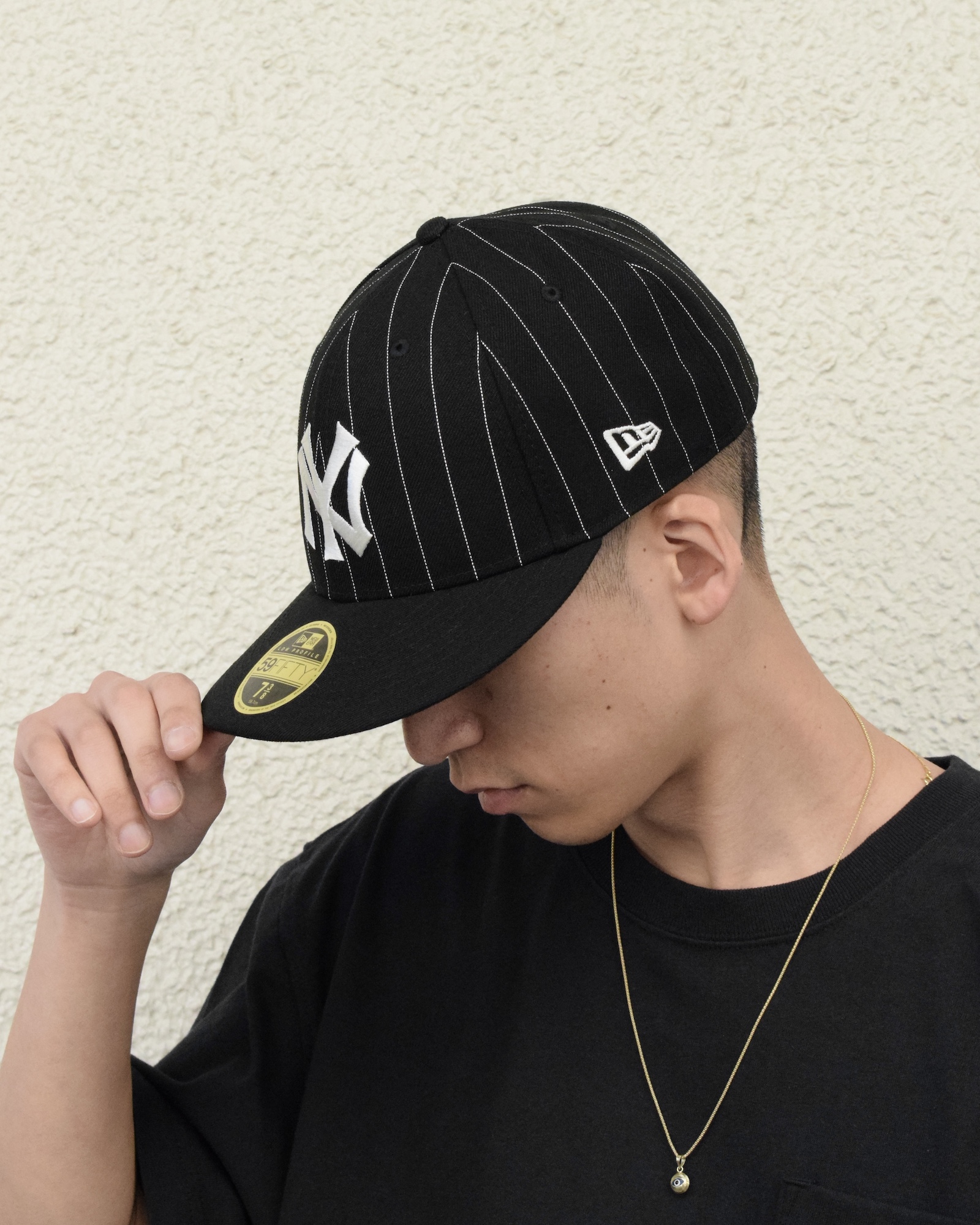 Low Profile | the Apartment