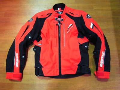 パドックジャケットの凄さを考察するの巻：KUSHITANI名東店