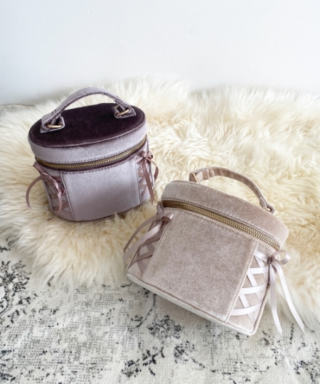 レースアップベロアバニティバッグ/MAJESTIC LEGON(マジェスティック