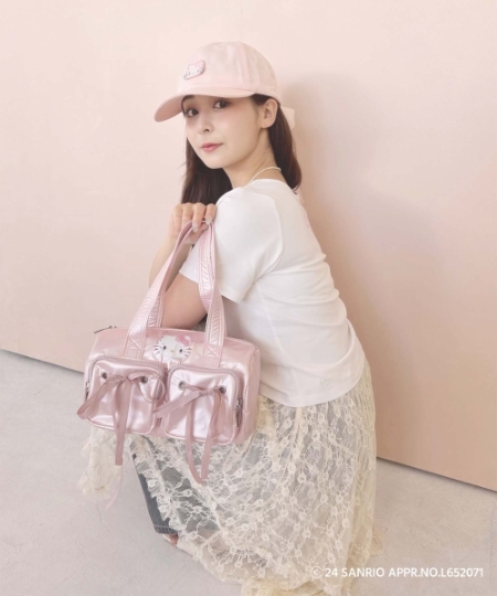 ハローキティ パールリボンT/MAJESTIC LEGON(マジェスティックレゴン