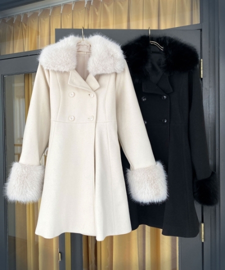 2wayフェイクファーカラーフレアコート/MAJESTIC LEGON