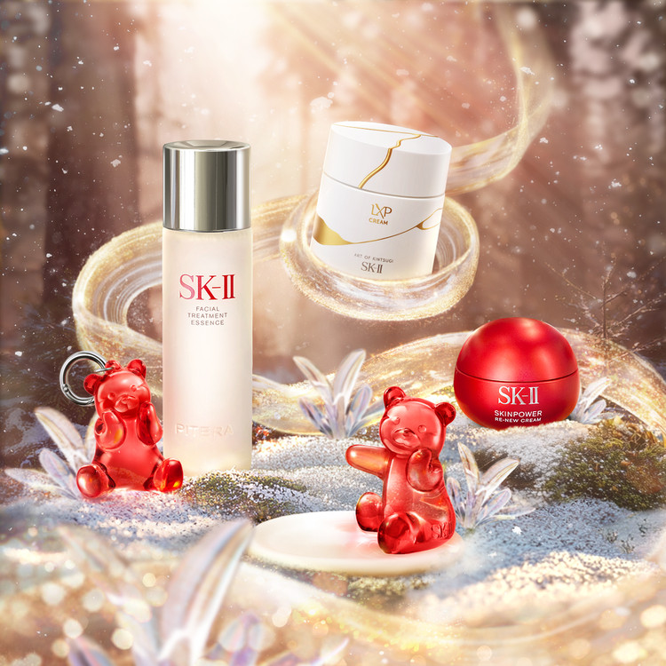 SK-II】ホリデーは可愛い“ぴてくま”と一緒！ スターアイテムだらけの