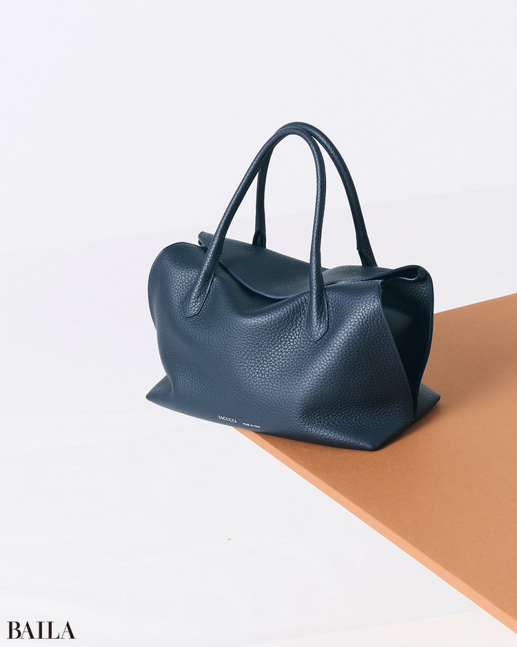 イアクッチ】コスパ最強の一枚革バッグ「ラーナ アルチェ」が到着