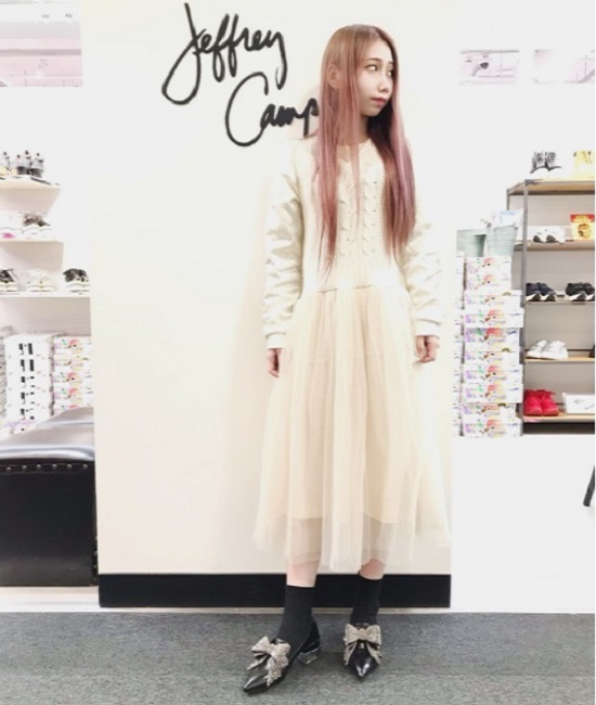 キラキラ ビッグリボンデザインパンプス│SNAP｜1page│Jeffrey