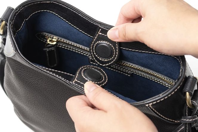 SOMES ショルダーバッグ クロスボディ ショルダー（ブラック）IL-47