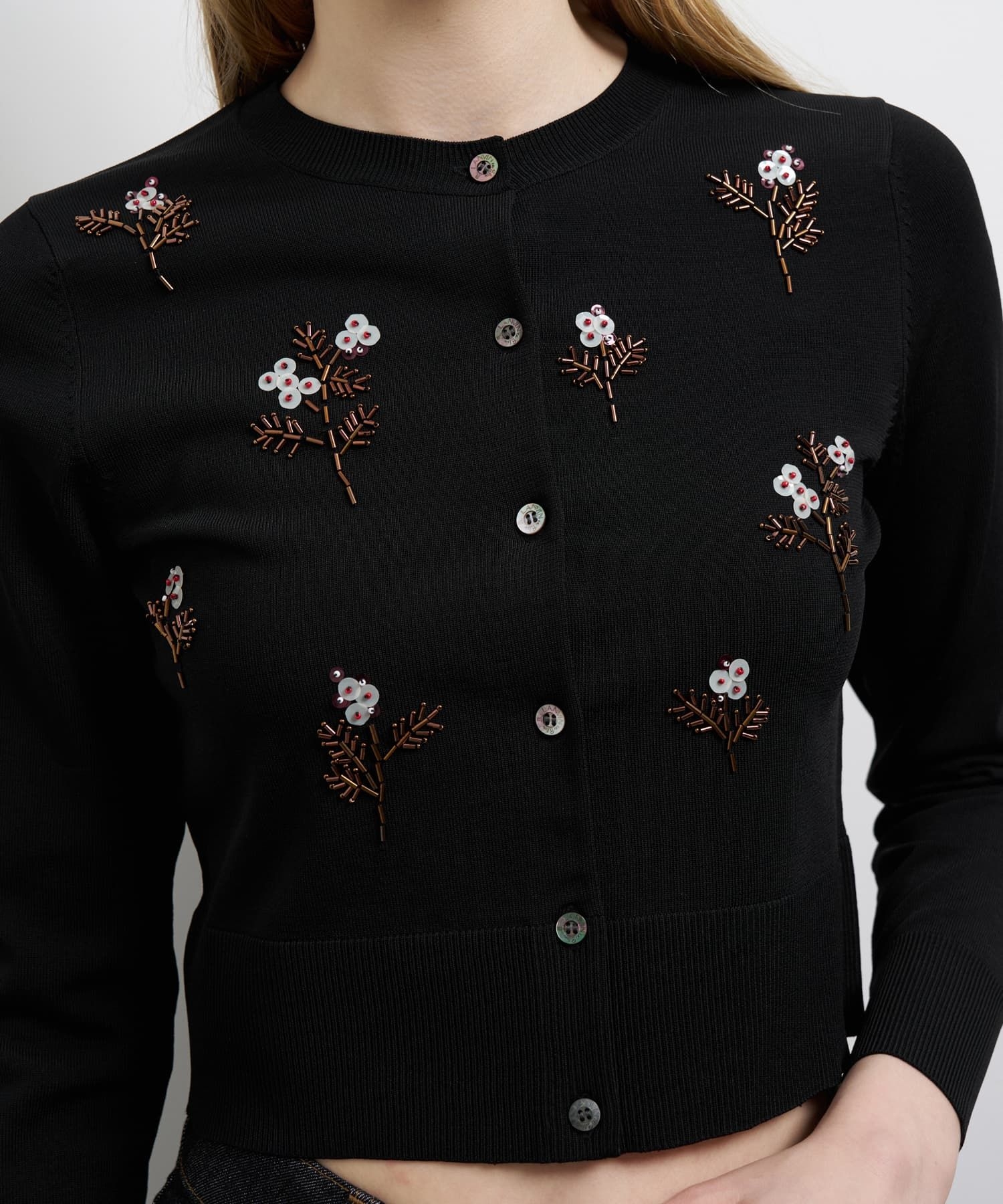フラワービーズ刺繍カーディガン|LANVIN en Bleu | LANVIN en Bleu