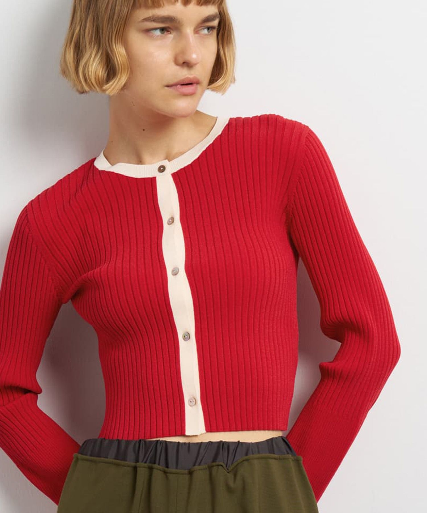 バイカラーリブショートカーディガン|LANVIN en Bleu | LANVIN en Bleu