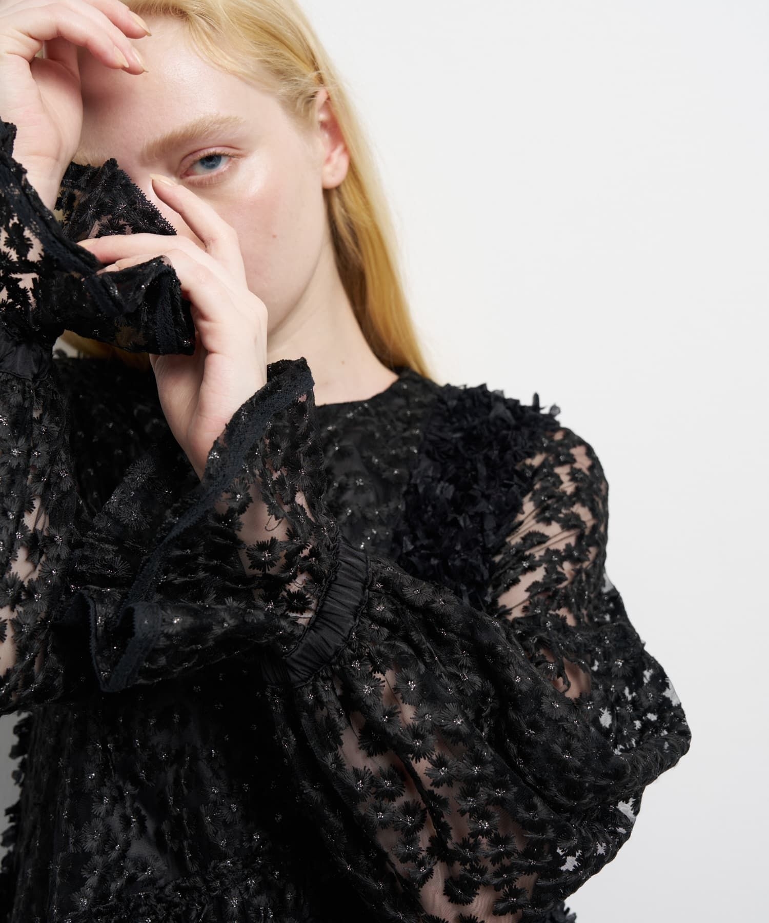 ミニフラワーレースワンピース|LANVIN en Bleu | LANVIN en Bleu