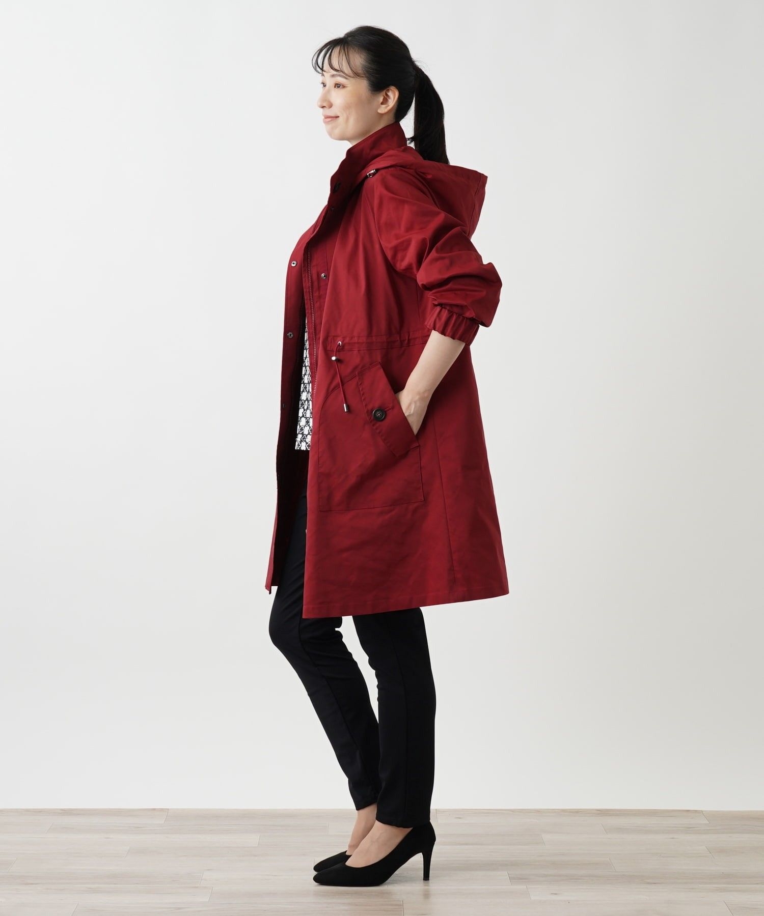 レキップ、ヨシエイナバの 大人レッドのハーフコート L'EQUIPE レキップ