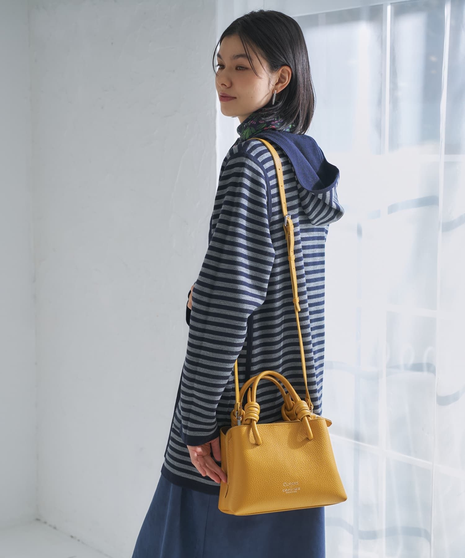 ハンドバッグ【CLAMIRE】|キャラ・オ・クルス | レリアン公式