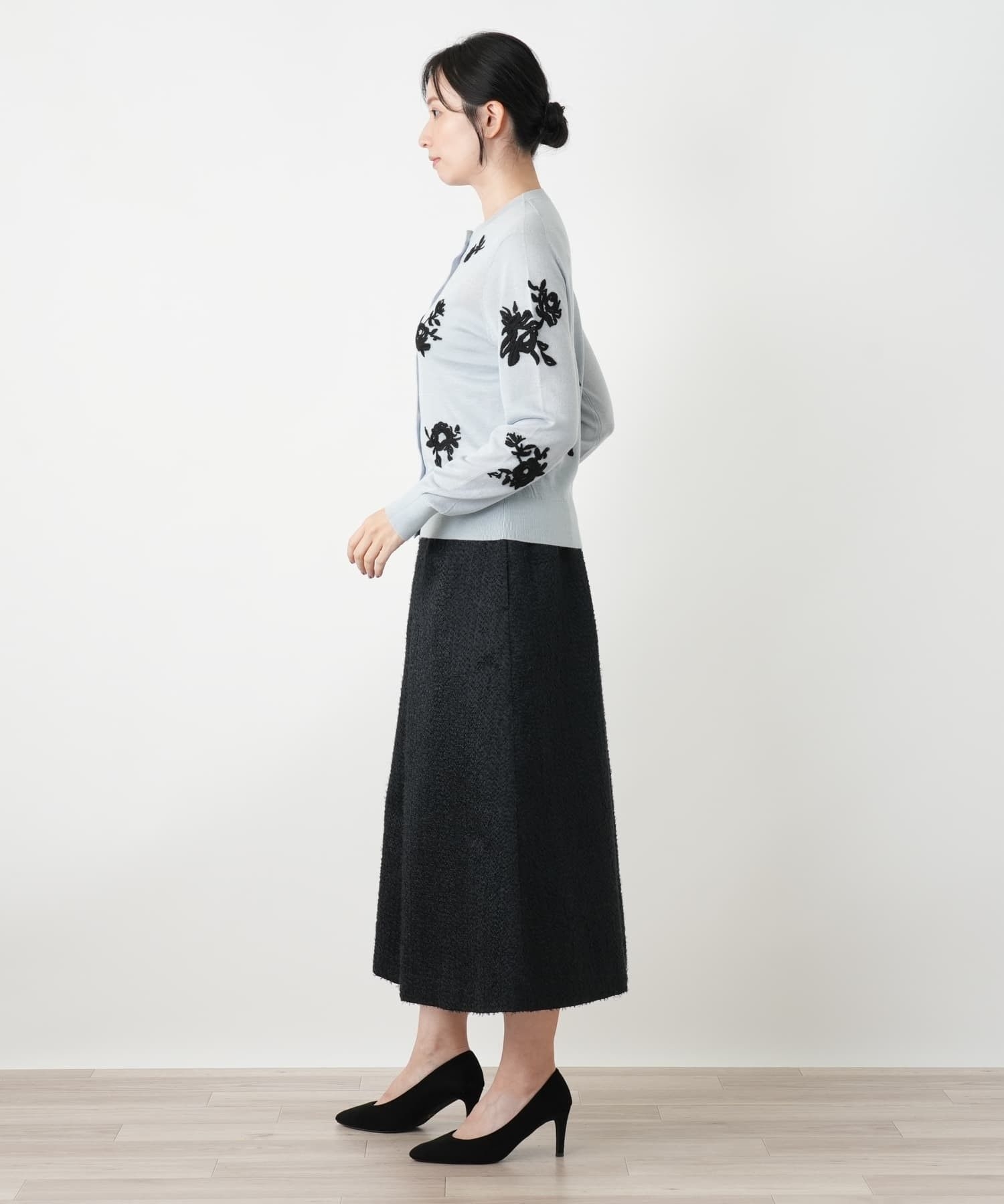 花柄刺繍クルーネックカーディガン|ブールジュ | レリアン公式