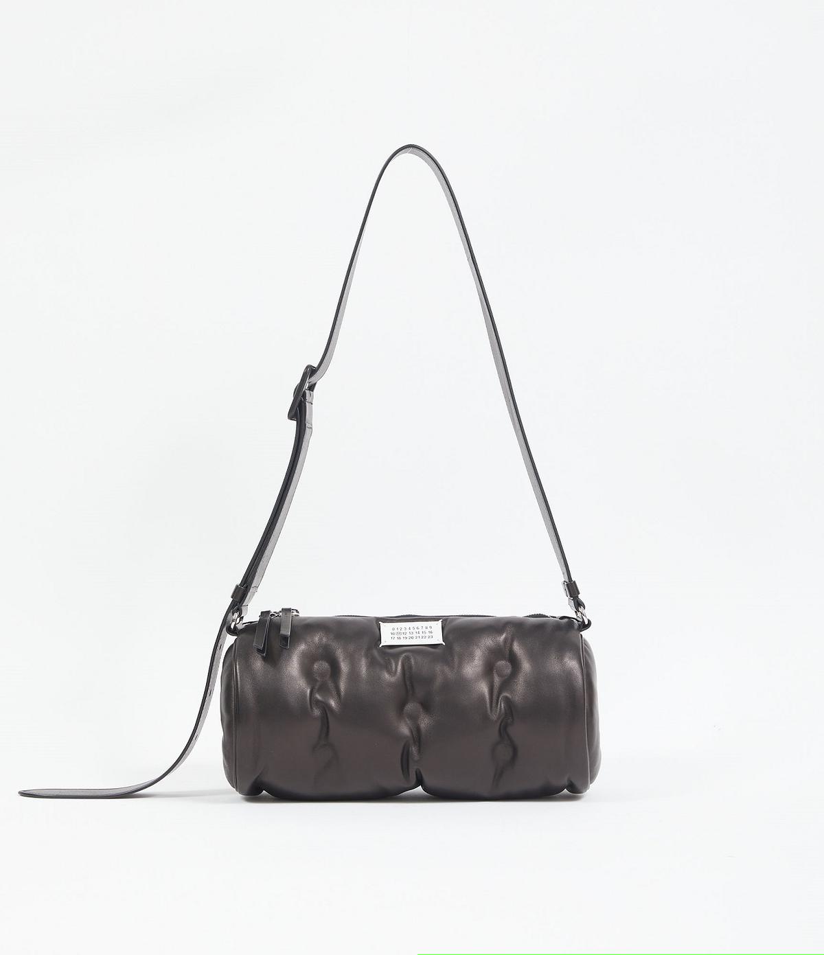 ぷっくり感にひと目惚れ！『メゾン マルジェラ』の人気バッグ「グラム