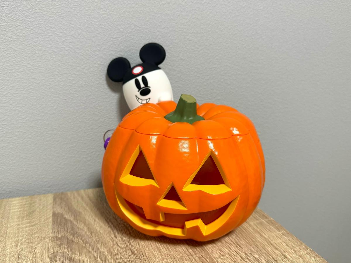 ディズニー】光る！ハロウィン限定ポップコーンバケット🎃 | MORE