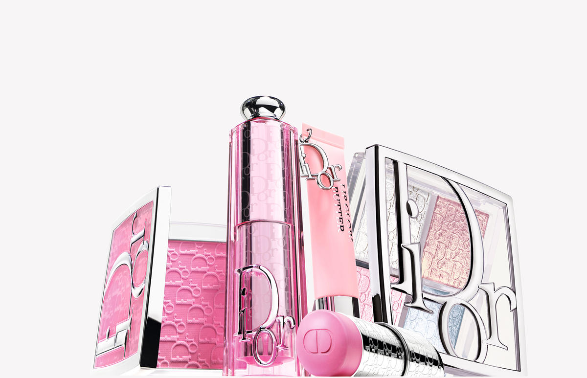 ディオール バックステージ』の定番チーク＆マルチカラーの進化に注目