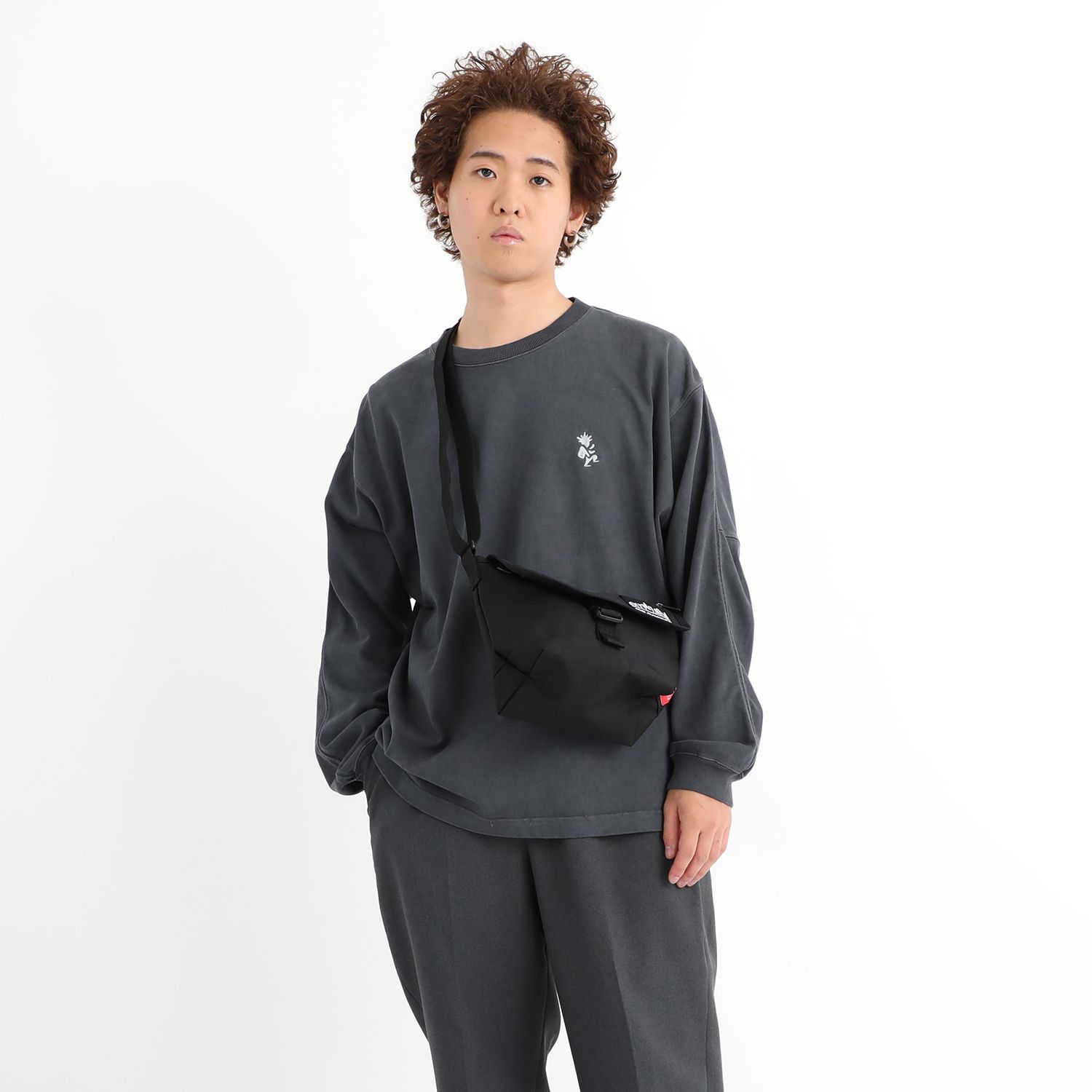 NYLON MESSENGER BAG (XS) FZP NO COFFEE | Manhattan Portage