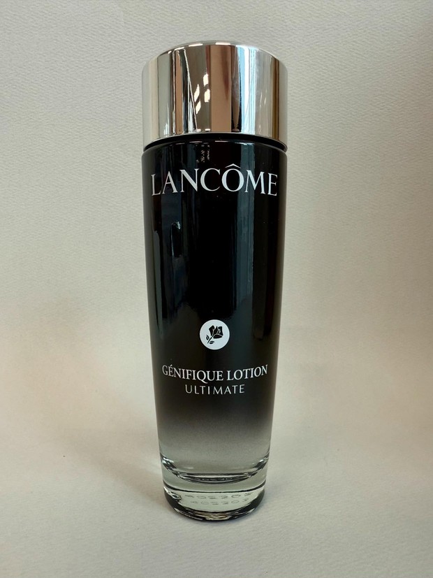 ランコムの大人気“ジェニフィック”シリーズから待望の化粧水が登場