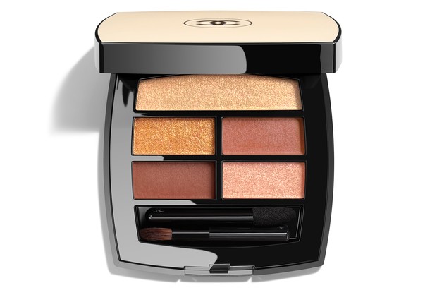 CHANEL」沈む夕日をデザインした特別限定パウダーやチークに注目【夏新
