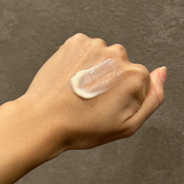 エスティ ローダーのラグジュアリーエイジングケアクリーム