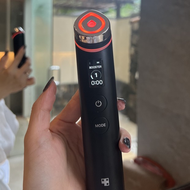 Qoo10メガ割で韓国美顔器！メディキューブ「AGE-R ブースタープロ」の