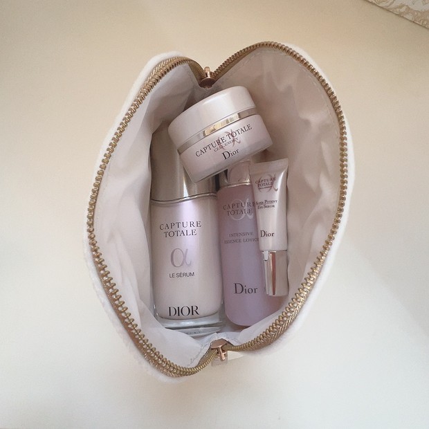 クリスマスコフレ〉DIOR ディオール カプチュールトータル ホリデー