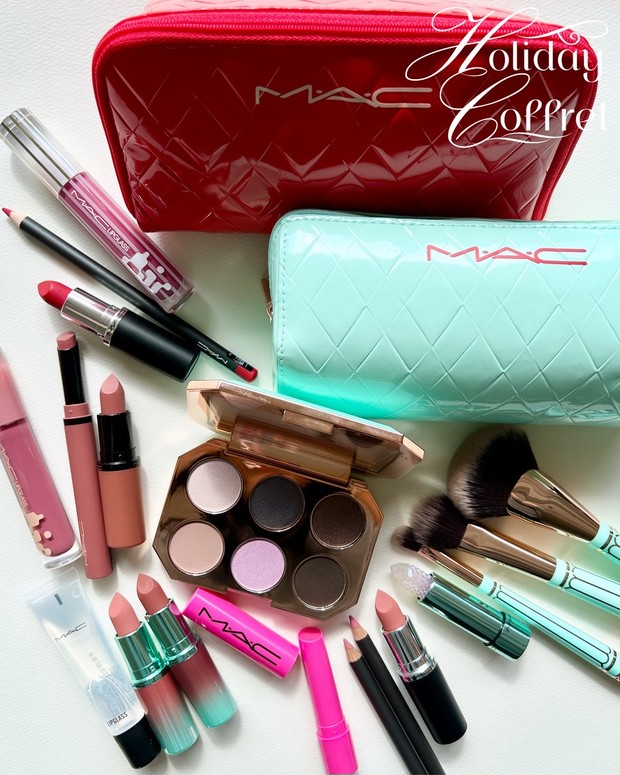 クリスマスコフレ2025】M・A・Cのポーチ付きキットなど、ホリデー限定