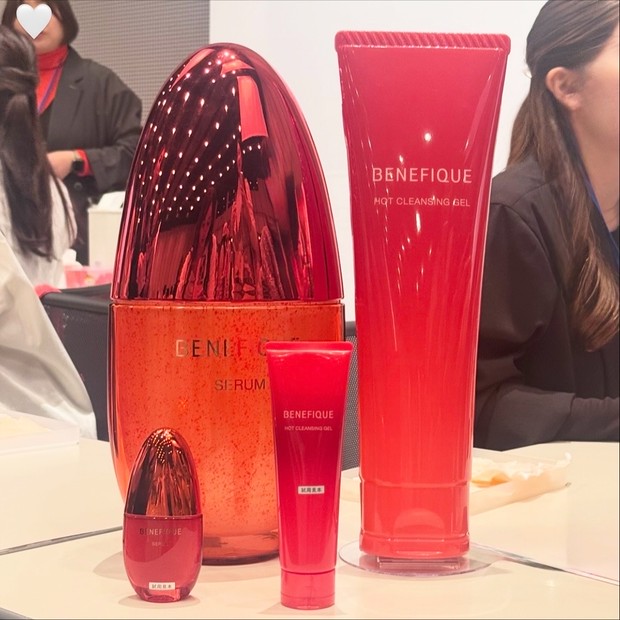 乾燥・くすみ肌におすすめ】ベネフィーク ホットクレンジングジェル