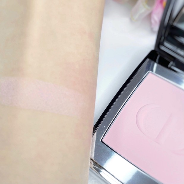 再値下げ↓↓ディオール 限定 ブラッシュ（チーク） 280ローズポプリン