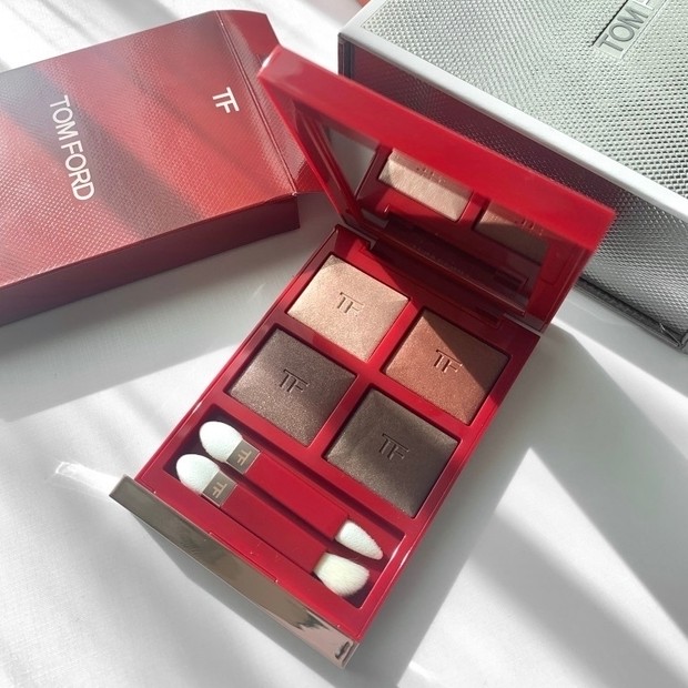 ロストチェリー限定デザイン】11月24日発売 TOM FORD BEAUTY大人の赤