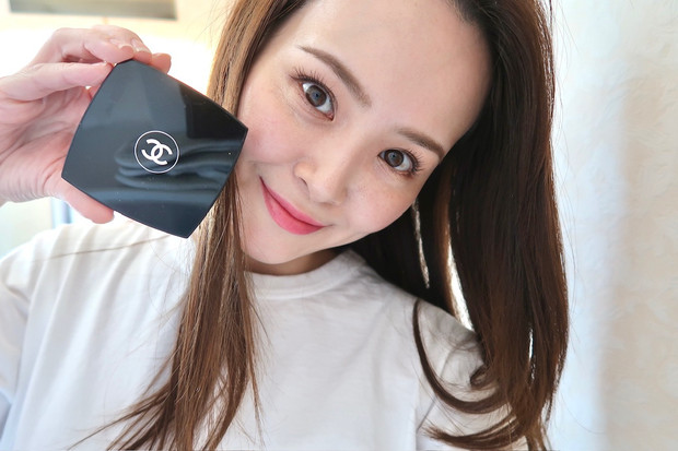 私のオススメコスメ「ハイライト」】CHANEL プードゥル ルミエール 10