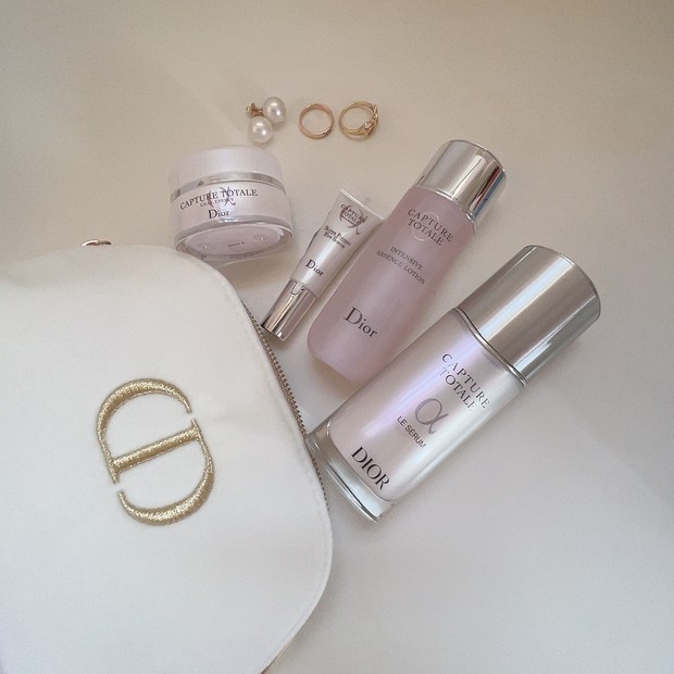 クリスマスコフレ〉DIOR ディオール カプチュールトータル ホリデー